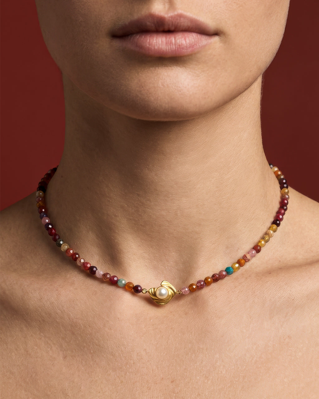 Glema Multicolor Beads Choker Multicolor agate bead Glema choker necklace with a central gold textured charm and white seashell accent