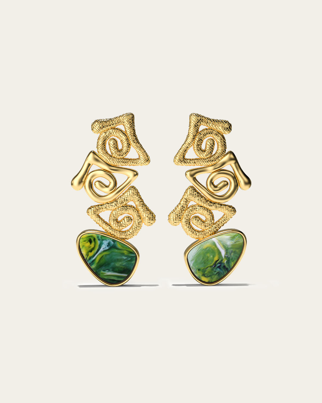 Onda 18k gold plated ring with a continuous wave-like band and a polished, contemporary aesthetic