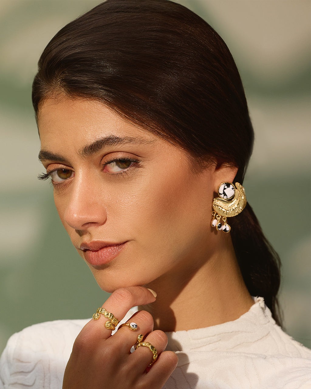 Dangling Suhail Earrings